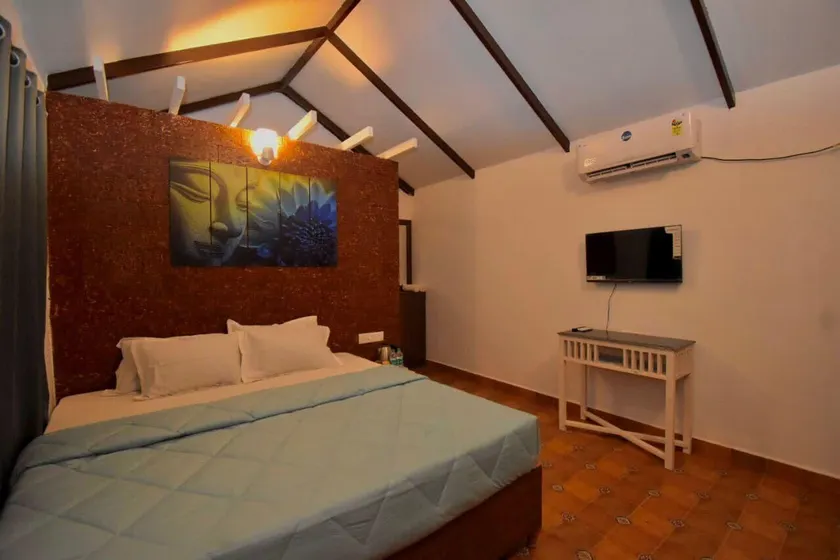 Golden Rice - Room
