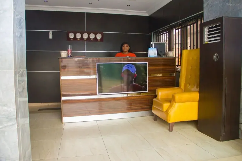 Paris Suites - Hall