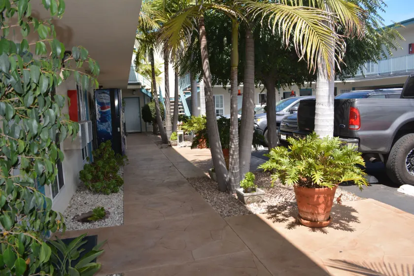 Seaside Motel - Image 1