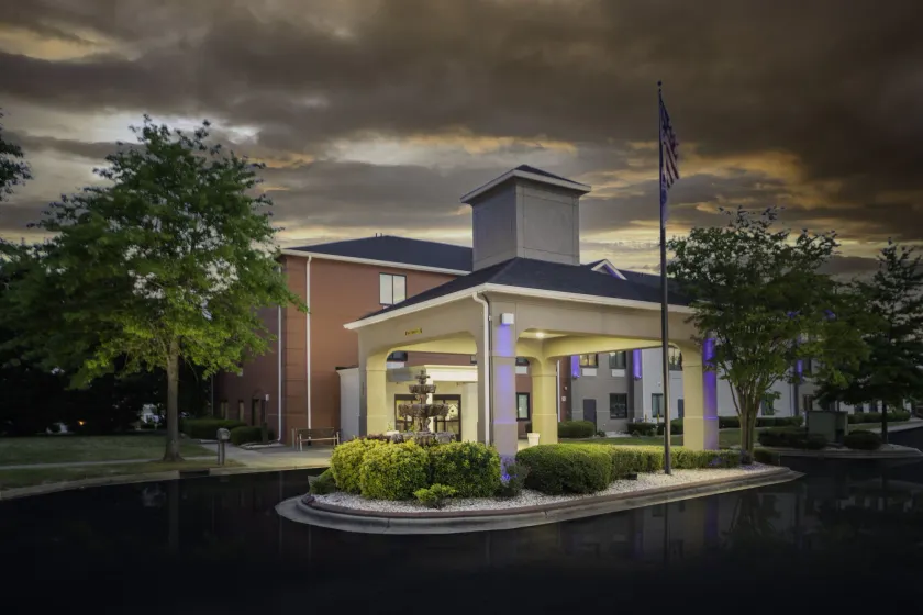 Holiday Inn Express Clayton Southeast Raleigh by IHG - Image 1