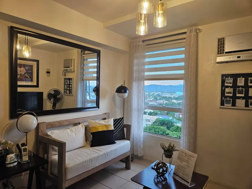 Cozy 3-Bedroom Family Condo - Image 1