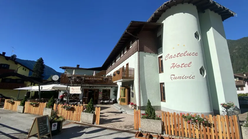 Casteluce Hotel Funivie - Image 1