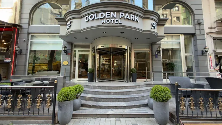 Golden Park Hotel - Image 1