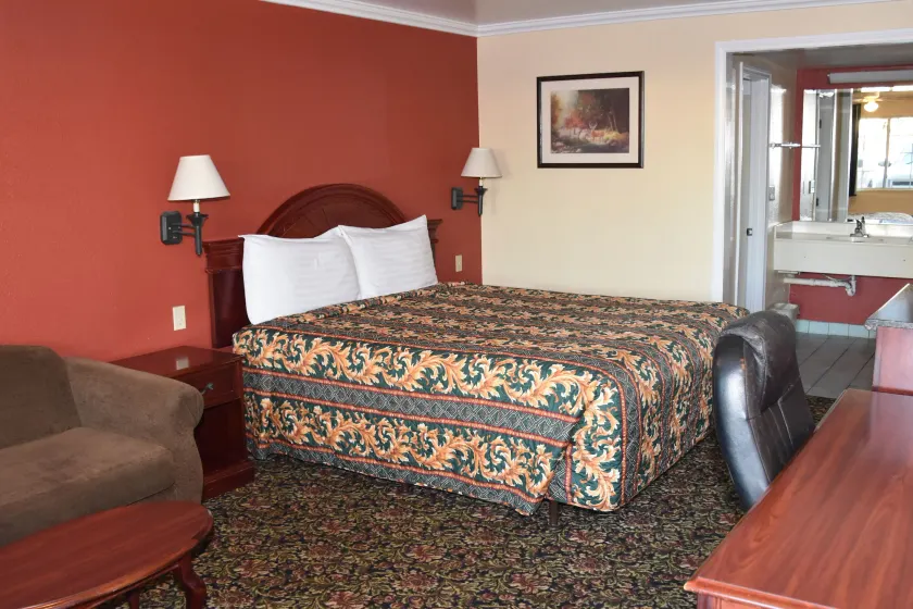 Dynasty Suites Santa Fe Springs - Image 1