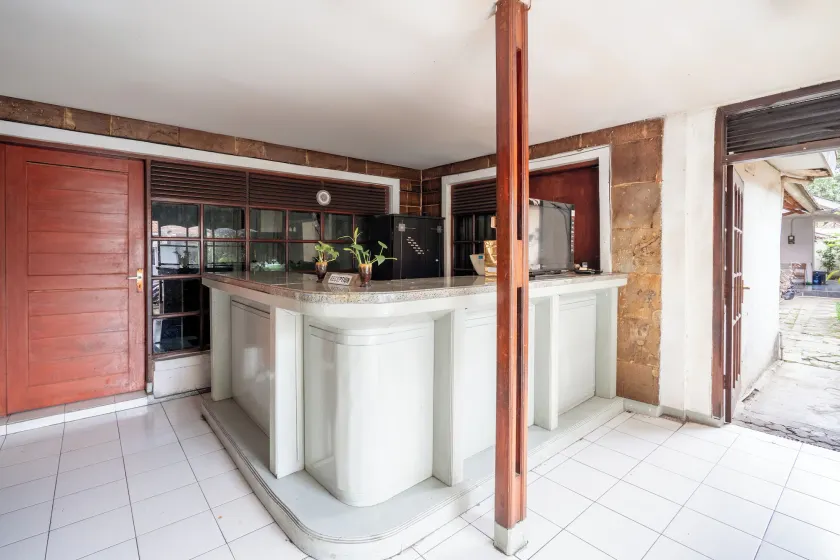 Rehat at Hotel Kurnia Karapitan - Image 1