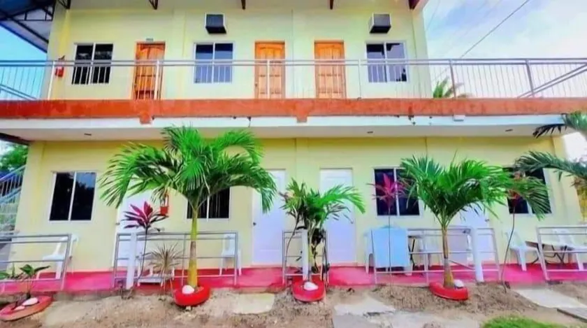 8hotel - Image 1