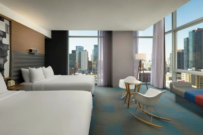 Aloft by Marriott Chicago Downtown River North - Image 1