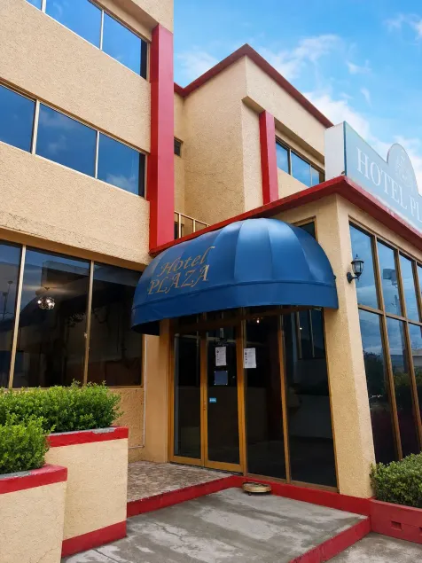 Hotel Plaza Sahagún - Image 1