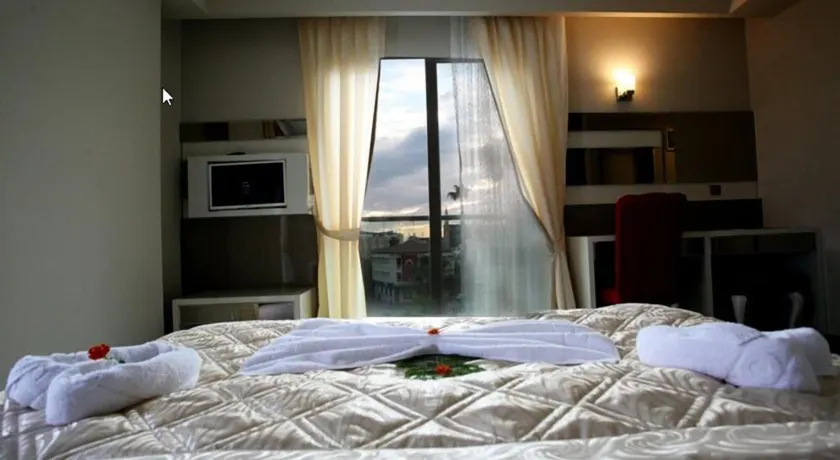 Tarsus Zorbaz Hotel - Image 1