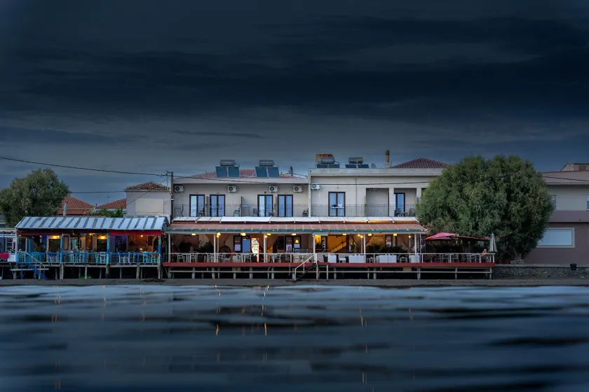 Sappho Hotel - Image 1