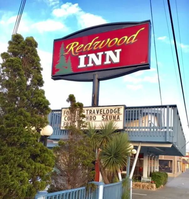 Redwood Inn - Image 1