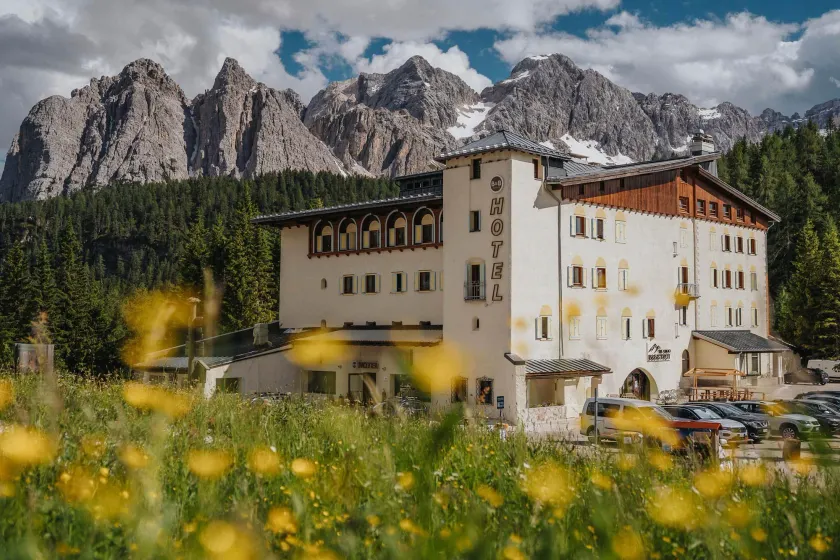 B&B Hotel Passo Tre Croci Cortina - Image 1