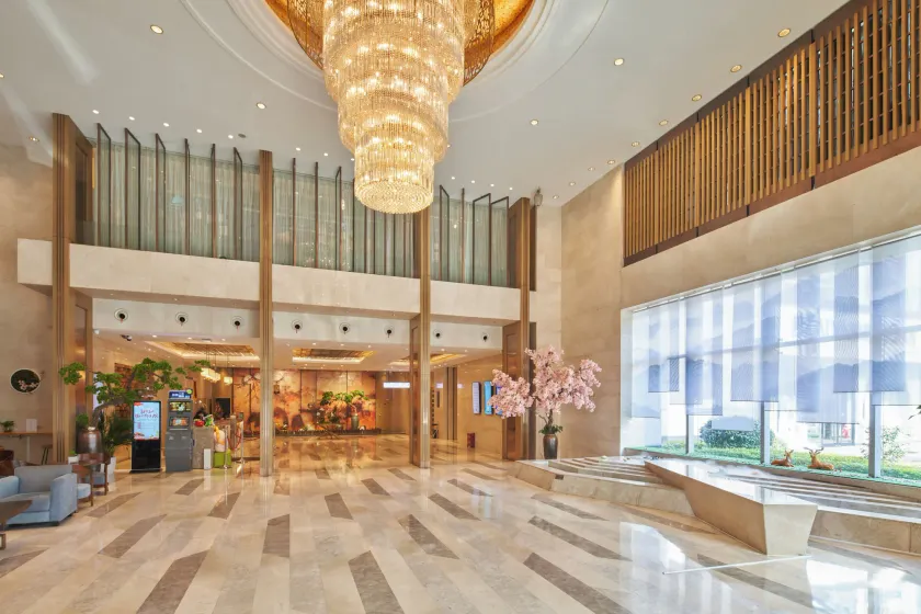 Grand Skylight Hotel Yueyang - Lobby