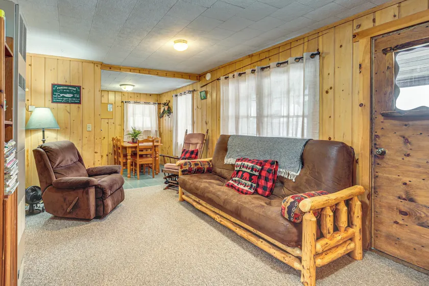 South Twin Lake Cabin w/ Seasonal Dock & Slip! - Innenbereich