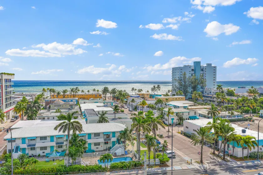 Hollywood Beachside Boutique Suite - Image 1