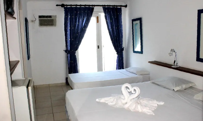 Enseada Palace Hotel - Image 1