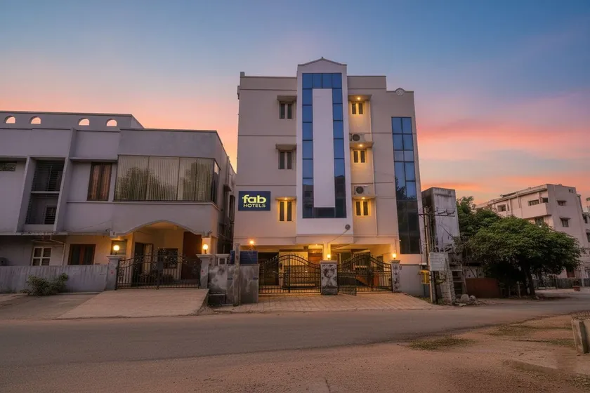 FabHotel Aditya Yatri Nivas - Nr Tirupati Railway Station - Image 1