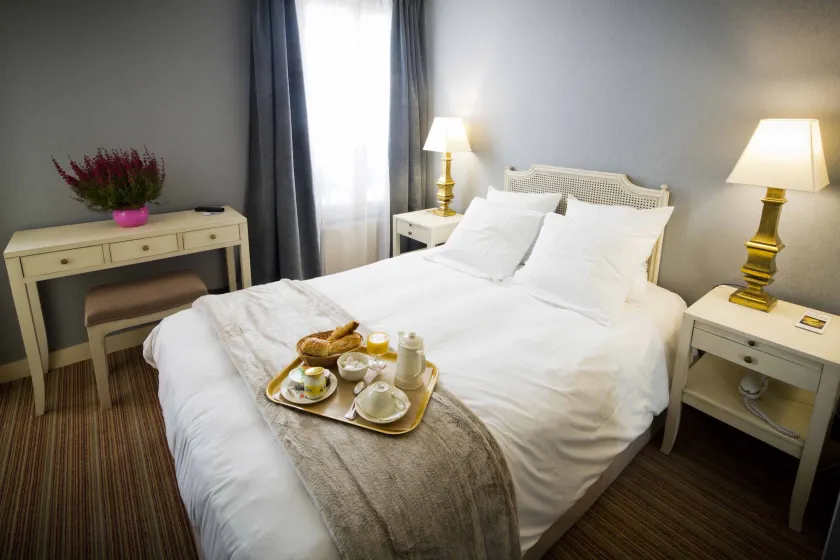 Hôtel Champerret Heliopolis - Image 1
