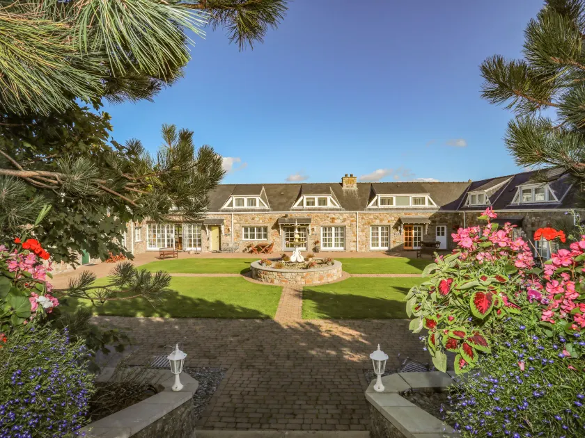 Tyn Towyn - Ty Gwyrdd - Image 1