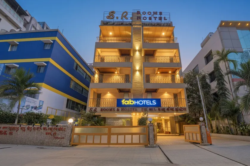 FabHotel SR Wakad - Nr Mall of Millenium - Image 1