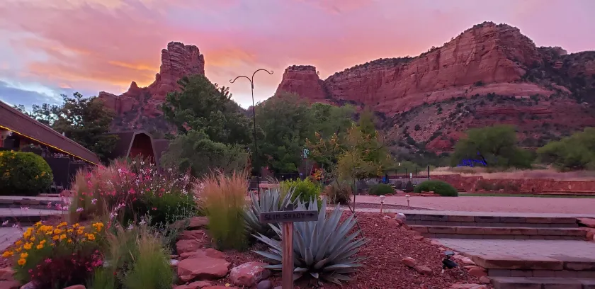Red Agave Resort - Image 1