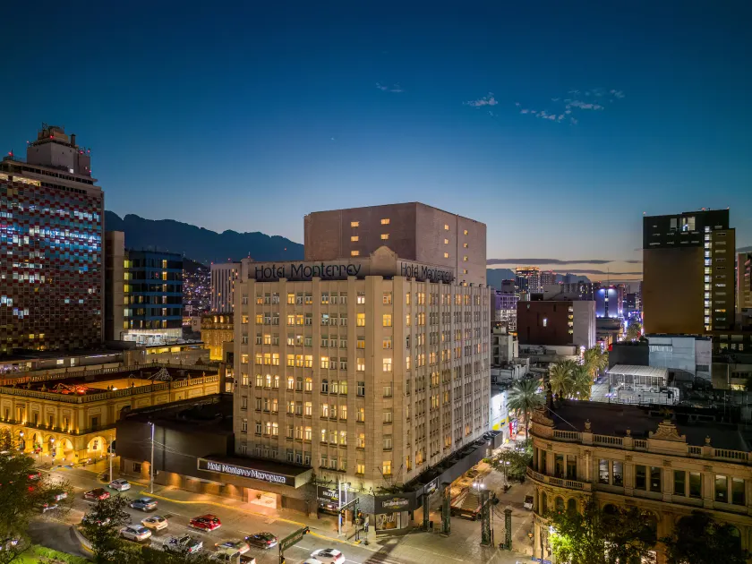 Hotel Monterrey Macroplaza - Image 1