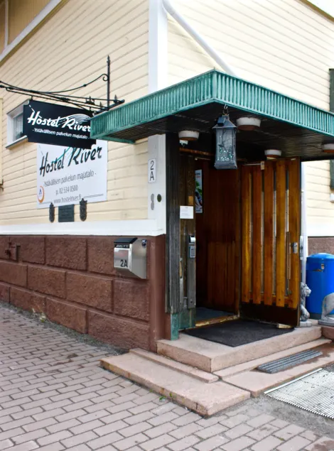 Hostel River - Image 1
