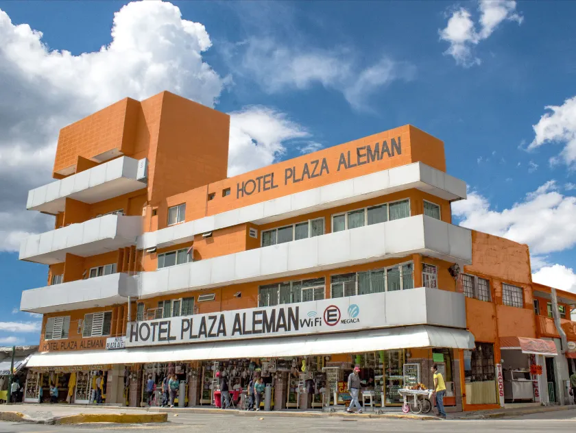 Hotel Plaza Aleman - Image 1