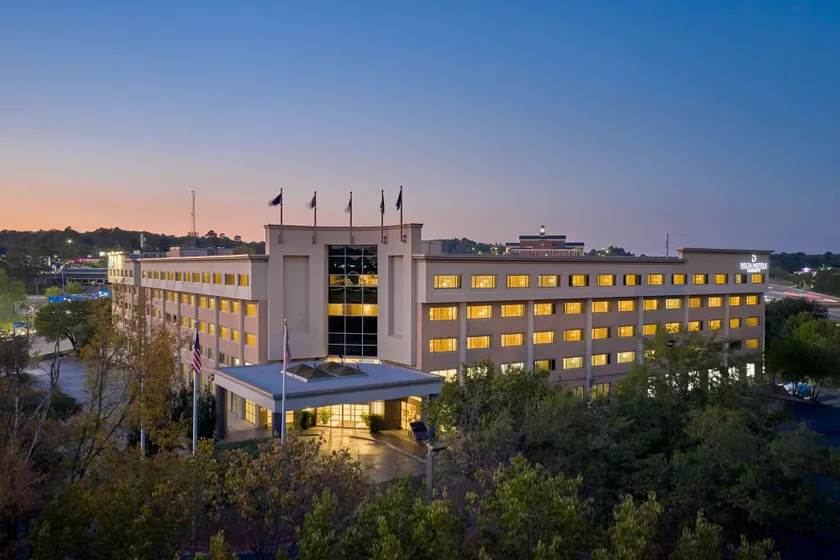 Delta Hotels by Marriott Little Rock West - Image 1