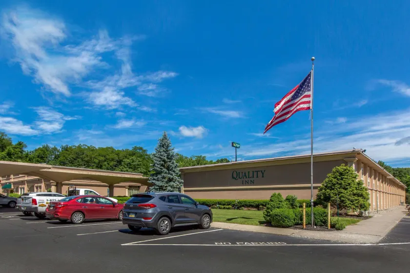 Quality Inn Ledgewood - Dover - Image 1