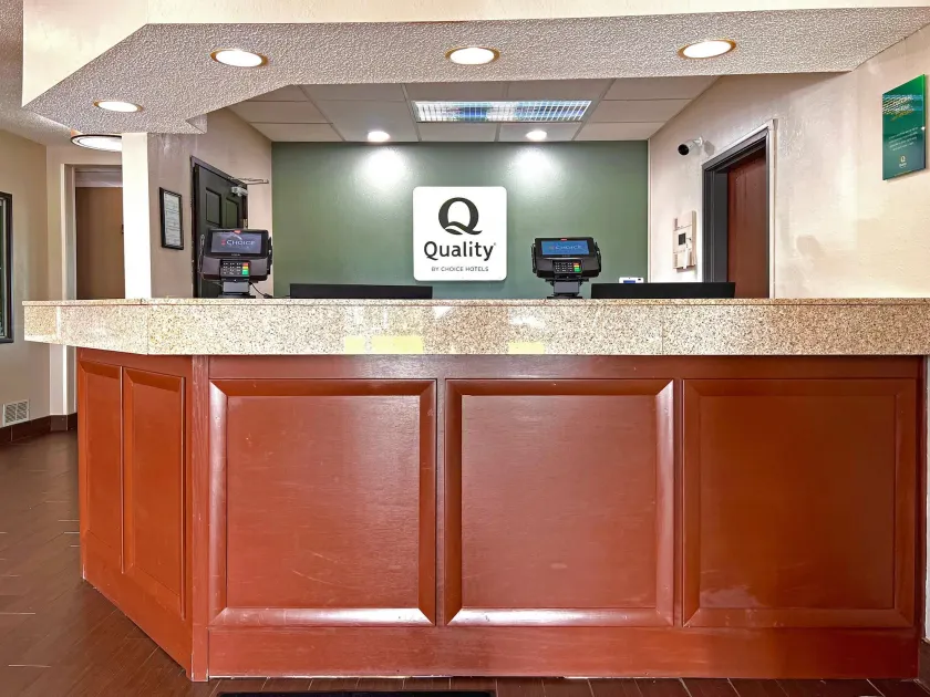 Quality Inn & Suites Green Bay - Ashwaubenon - Hall