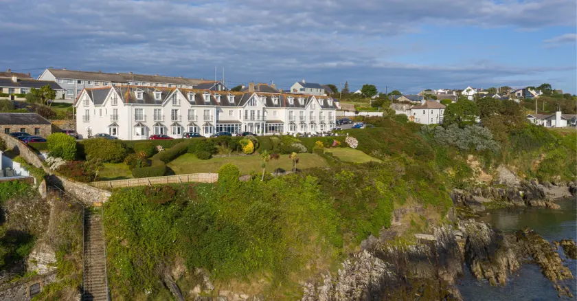 Bayview Hotel - Image 1