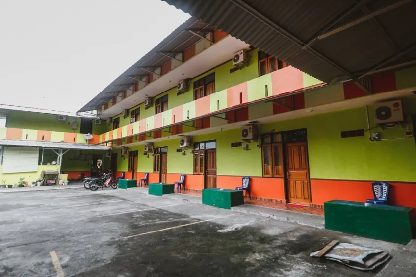 RedDoorz @ Malalayang Manado - Image 1