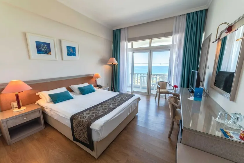Denizkizi Hotel - Image 1