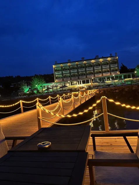 Cunda Basel hotel - Image 1