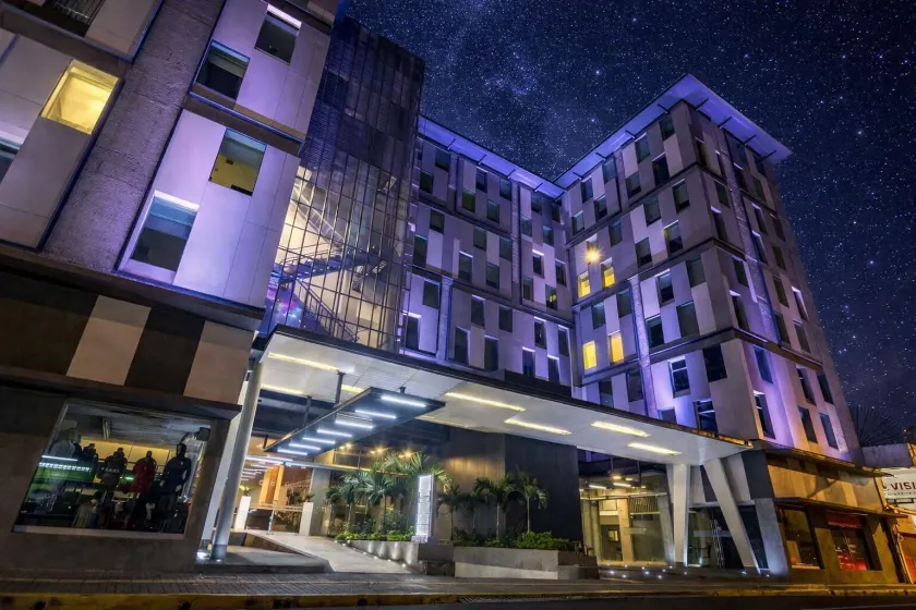 Urban Green Hotel & Suites - Image 1