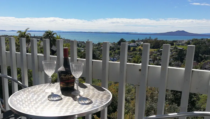 Harbour View Guesthouse - Image 1