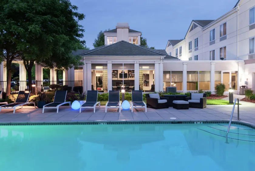 Hilton Garden Inn Sacramento/South Natomas - Image 1