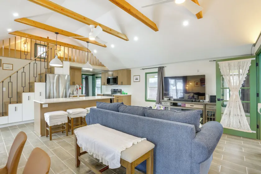 Lakeside Charm! Updated Home Near Mtn Creek Resort - Image 1