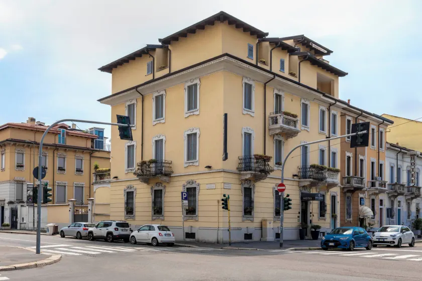 Hotel Florence Milano - Image 1