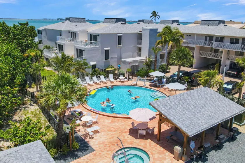 Lighthouse Resort & Club - Image 1