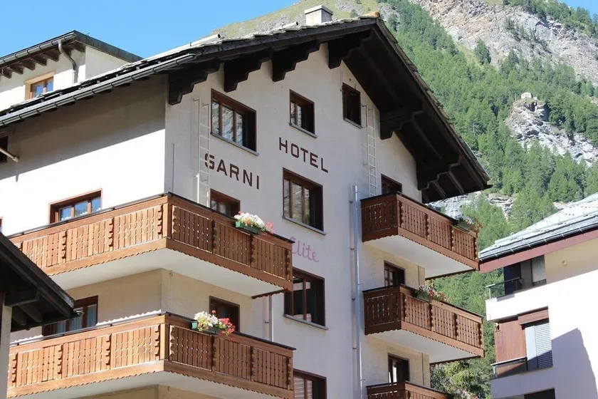 Hotel Elite - Image 1