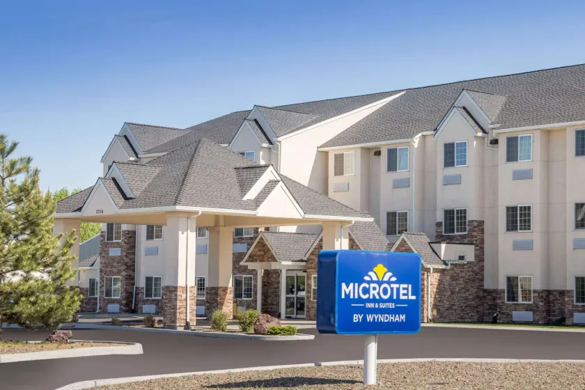 Microtel Inn & Suites by Wyndham Klamath Falls - Image 1