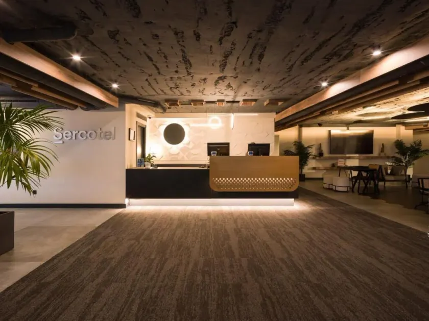 Sercotel Sevilla Guadalquivir Suites - Rezeption