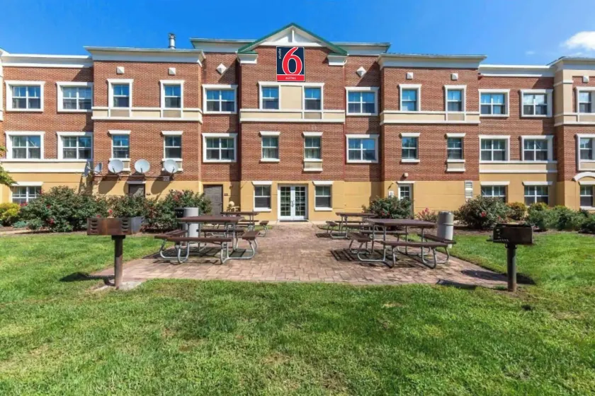 Studio 6 Extended Stay Washington, D.C. Gaithersburg South MD - Image 1