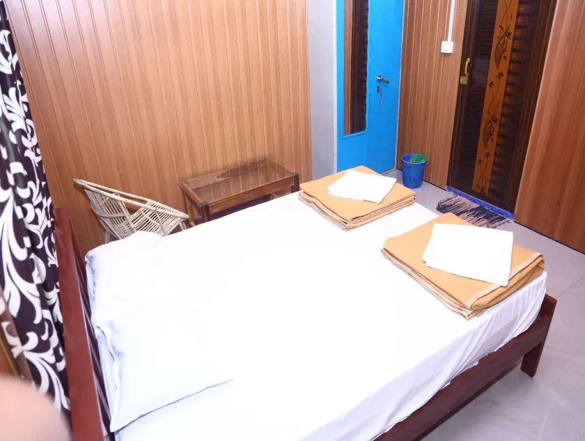 Ashoka Theeram Lake View Resort Varkala - Rum