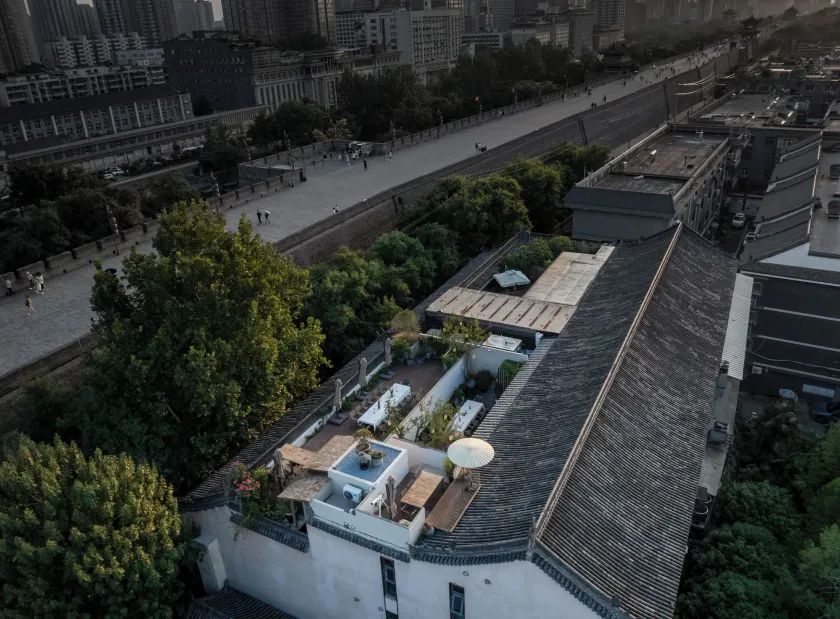 Yuanli Hotel, under the city wall of Xi'an - Image 1