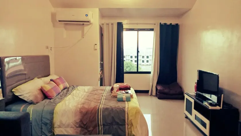 Darvy Suites - Image 1