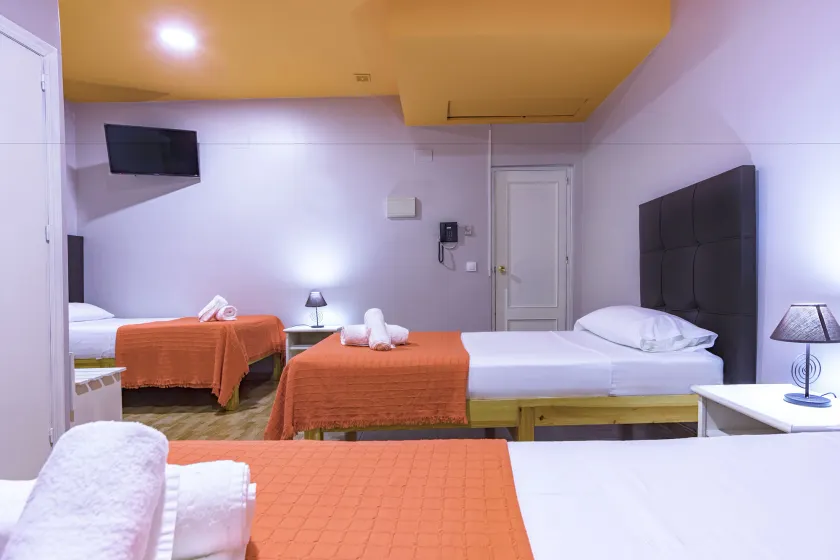 Hostal Ciudad Jardin - Image 1