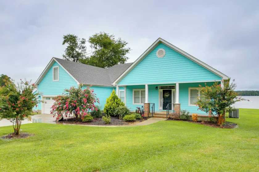 Lakefront Home w/ Hot Tub & Dock in Cross Hill! - Image 1